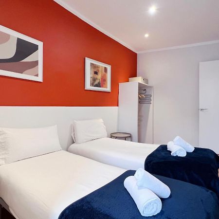 Stay U-Nique Apartments Travessera Barcellona Esterno foto